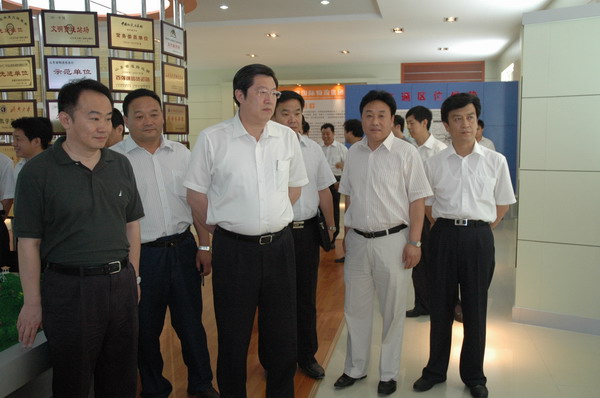 张建国市长光临多宝电竞集团调研