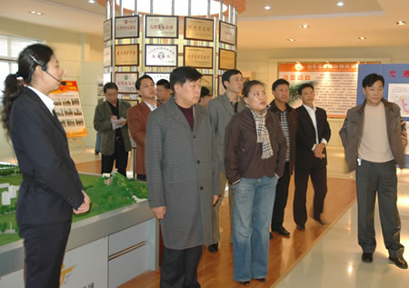 辽宁省营口市交通局辅导到集团参观调查