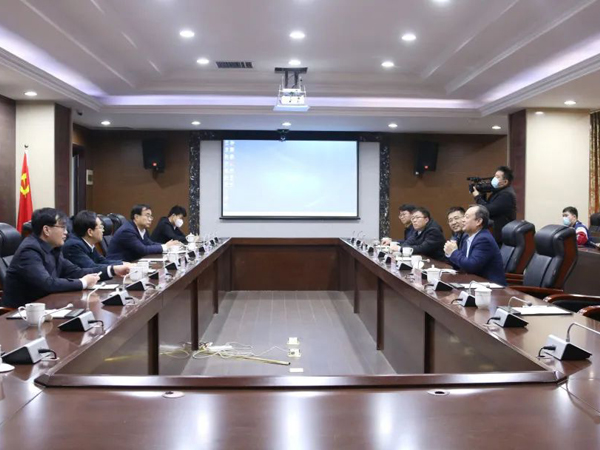 胶州市及通辽上合控股来集团调查并洽谈合作事宜